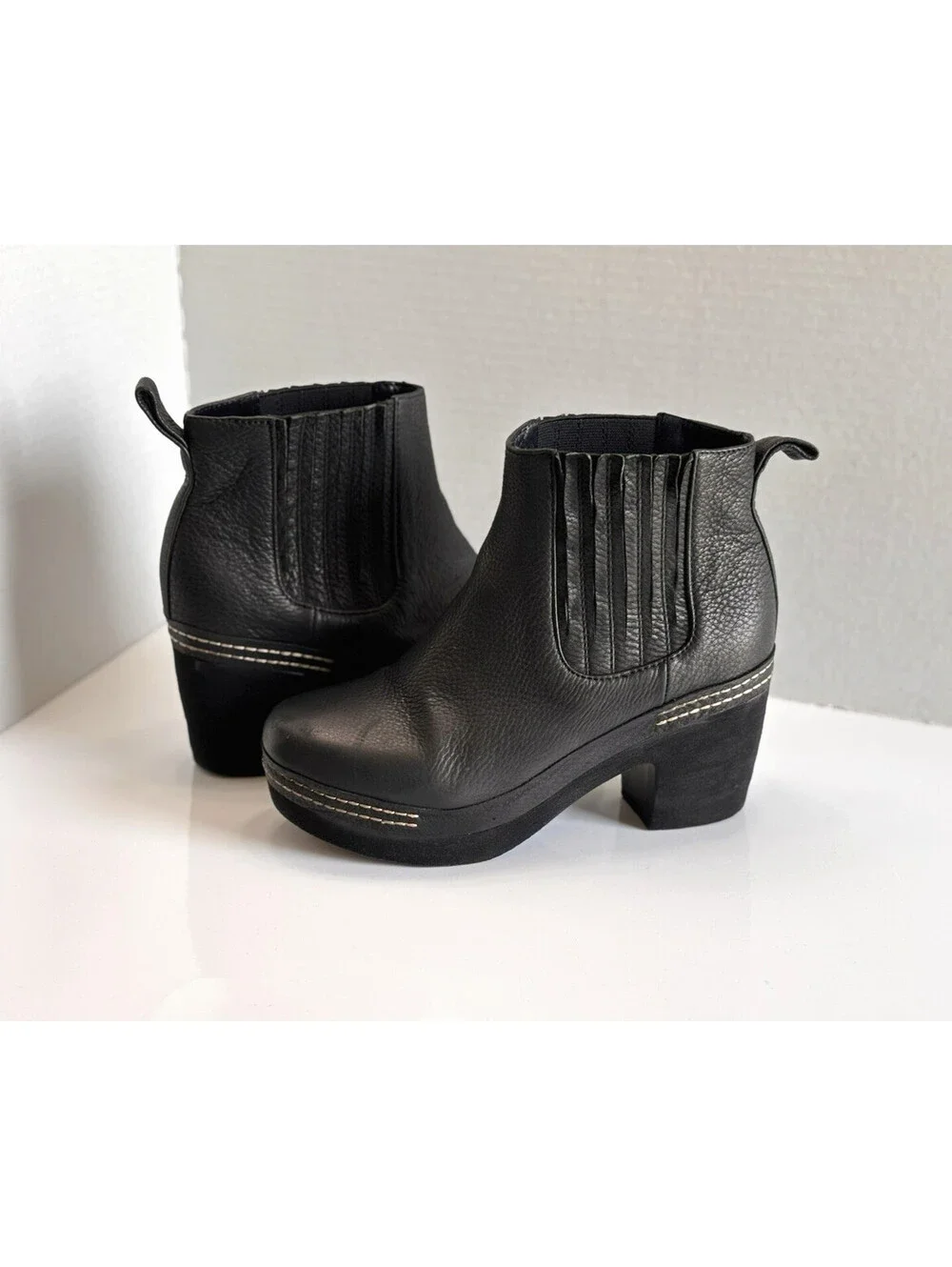 Antelope Women's 6.5 Black Leather Chelsea Platform Ankle Boots Comfy Block Heel